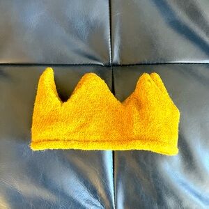 Oeuf nyc baby alpaca brand head warmer for baby in shape of a crown!
